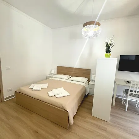 Dante Apartment